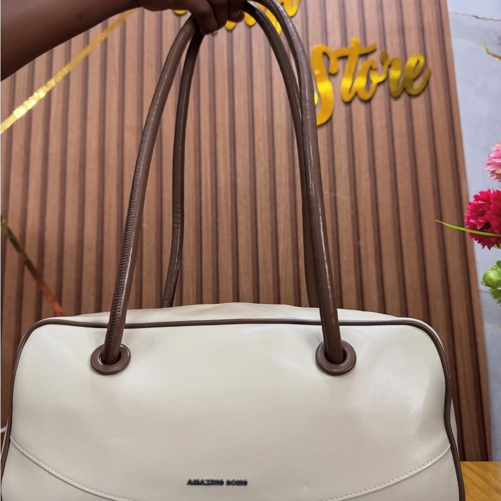 Elegant Cream and Brown Shoulder Bag by